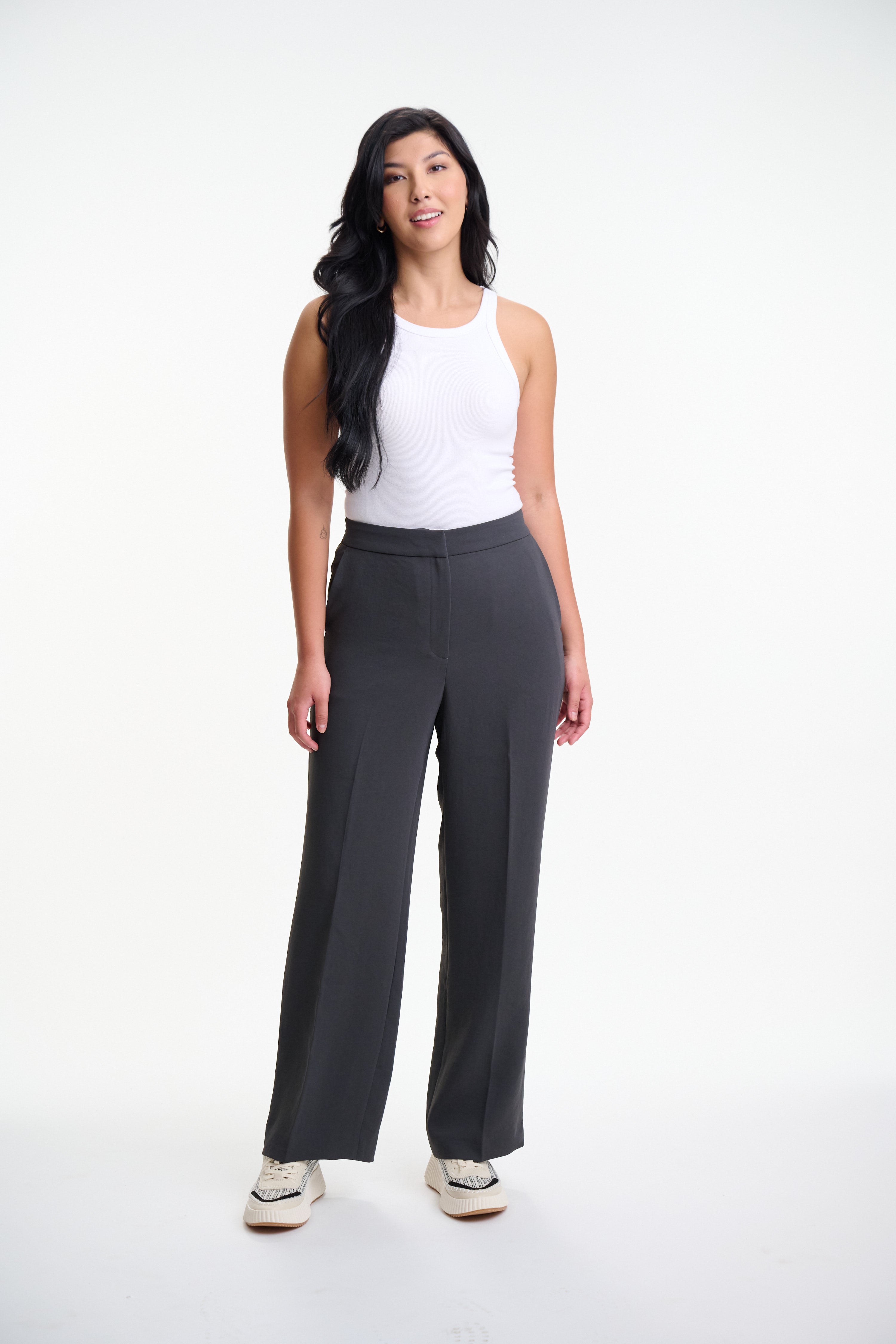 the versa straight leg pant