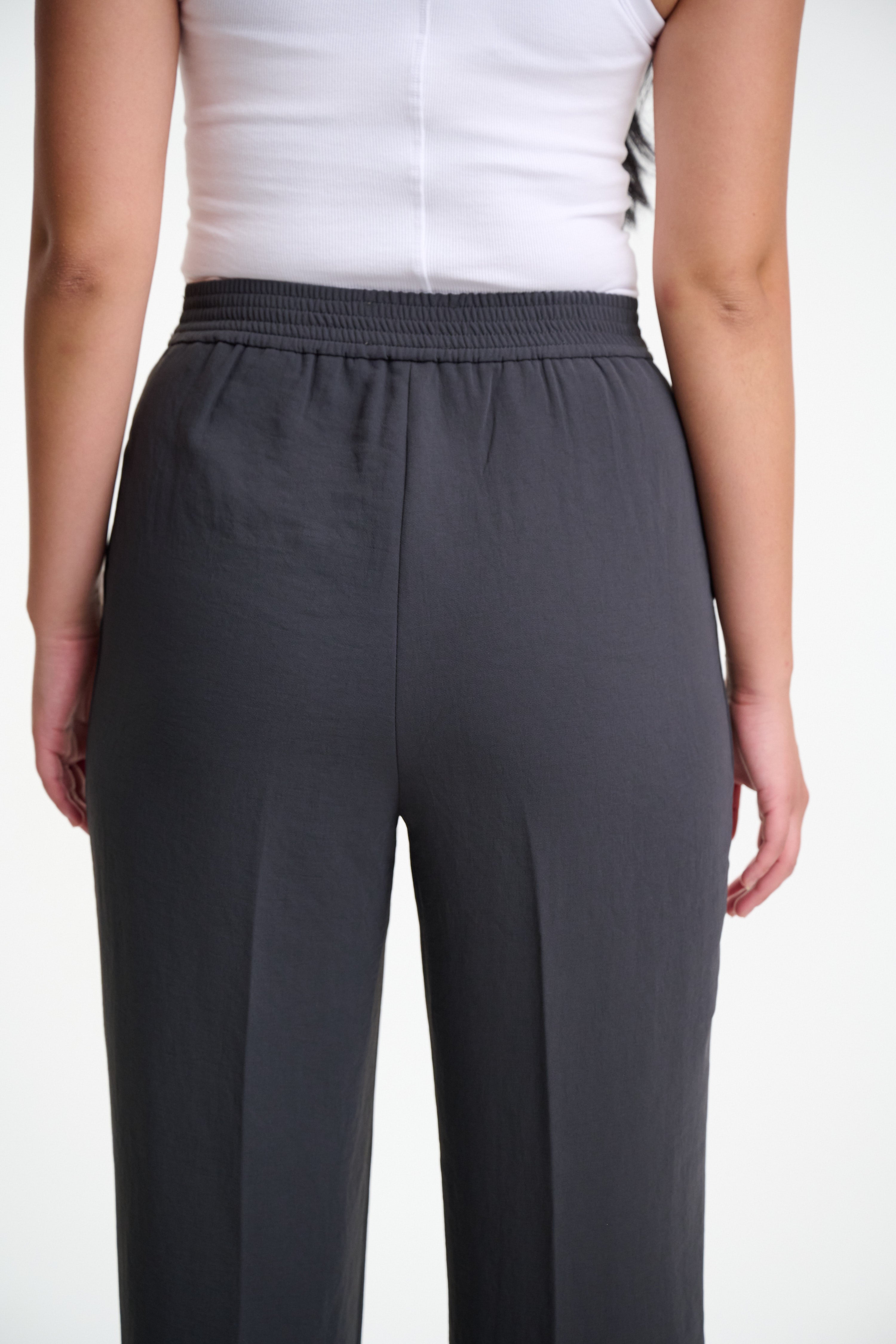the versa straight leg pant