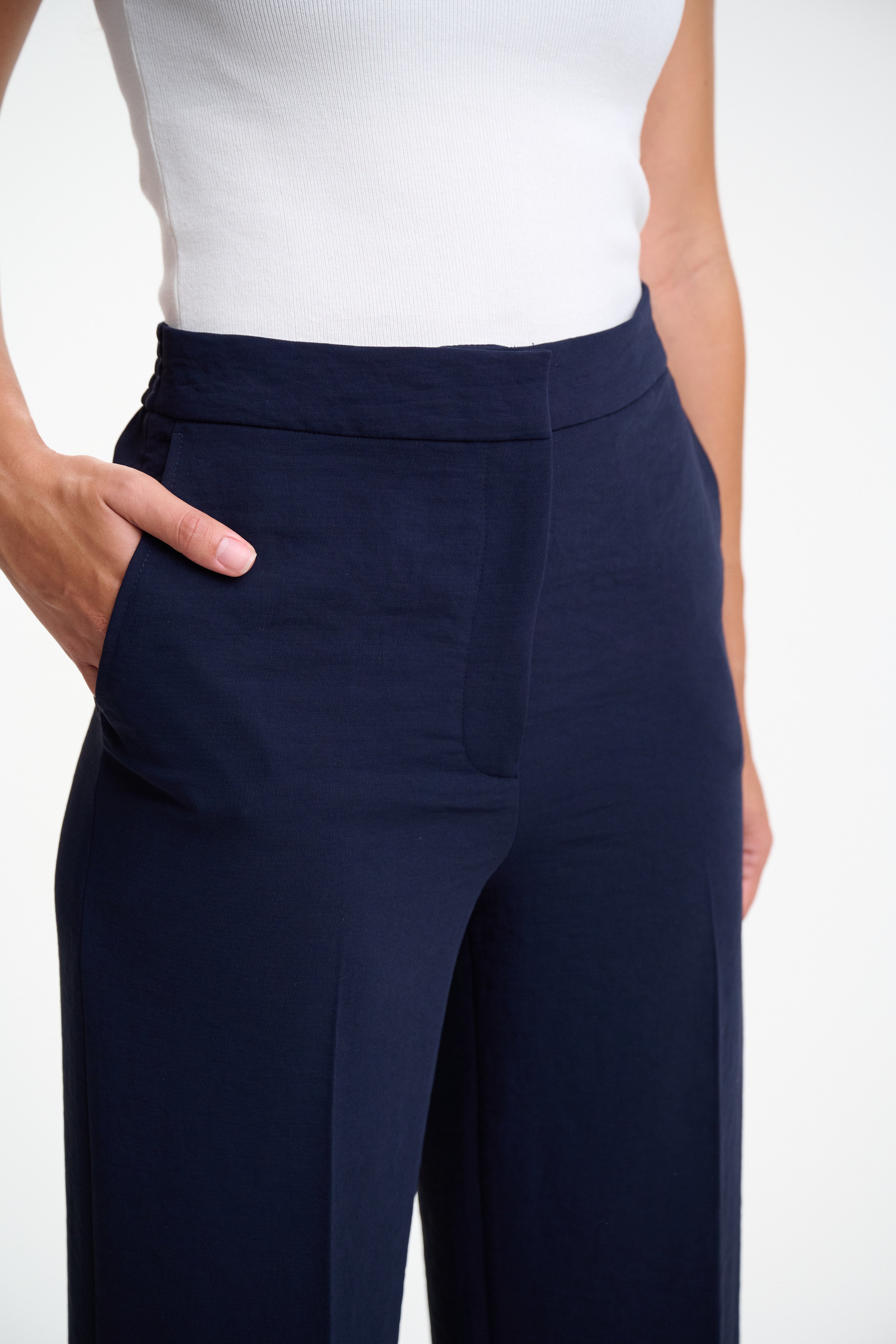 the versa cropped pant