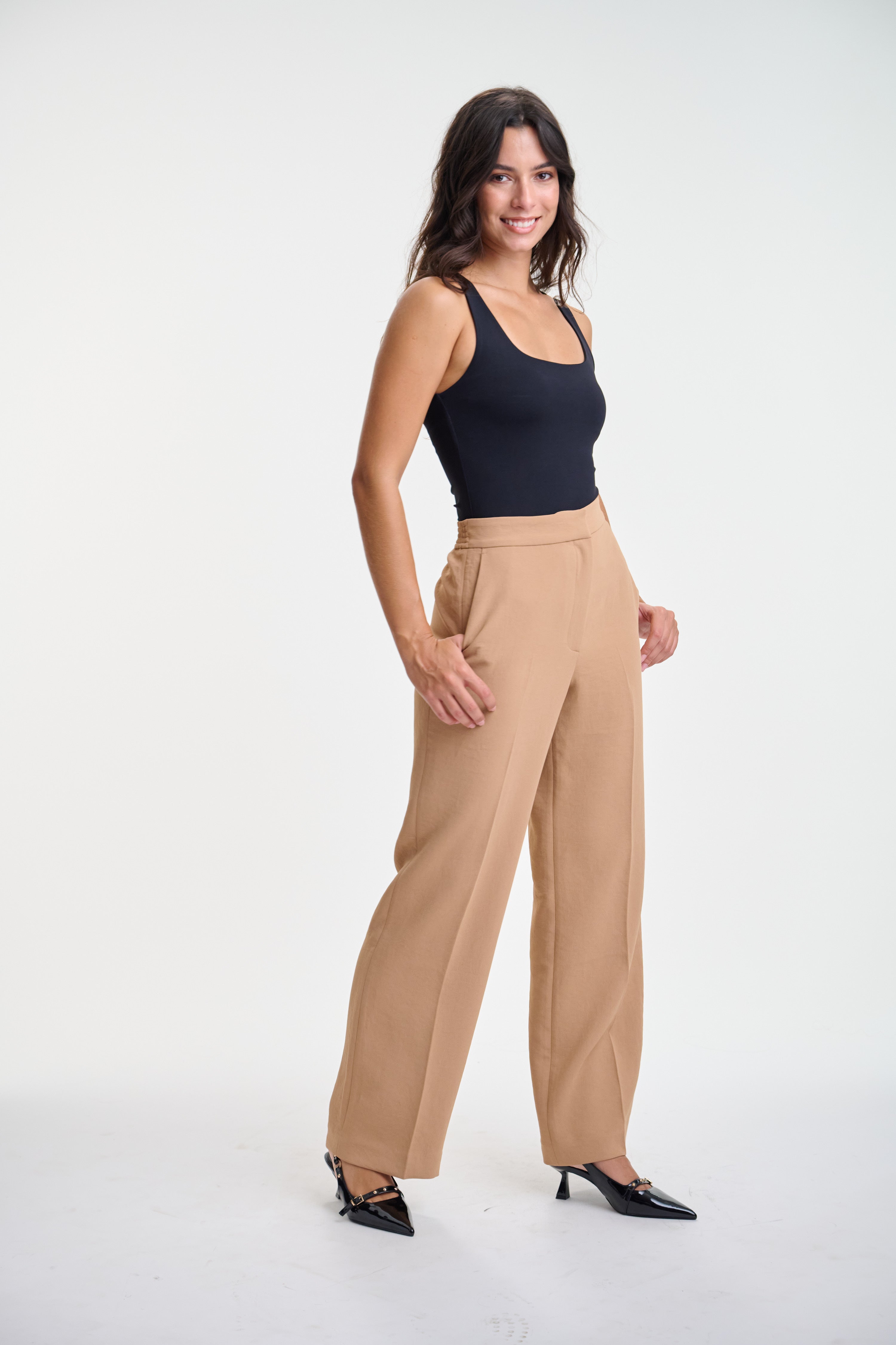 the versa straight leg pant