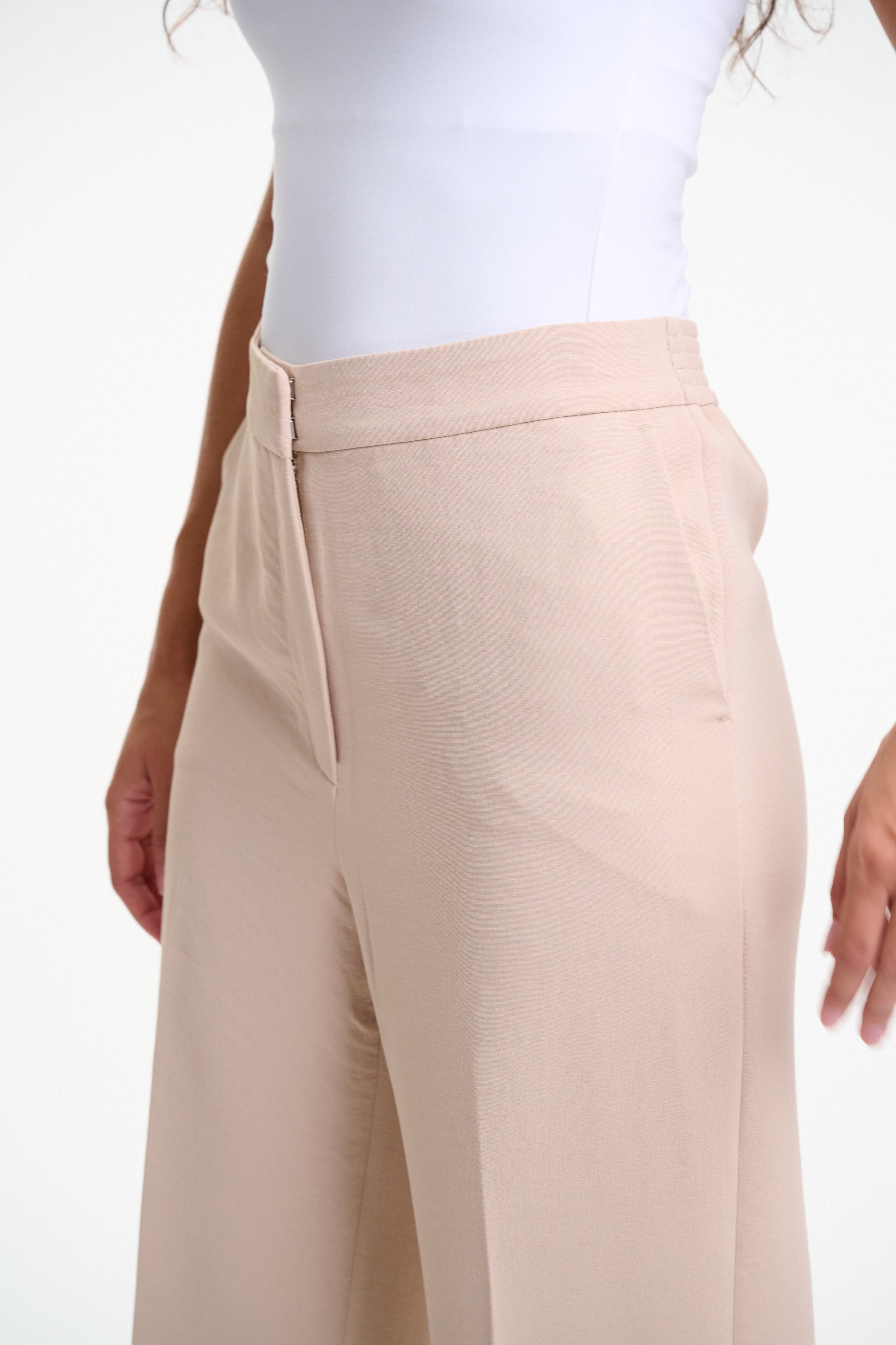 the versa straight leg pant