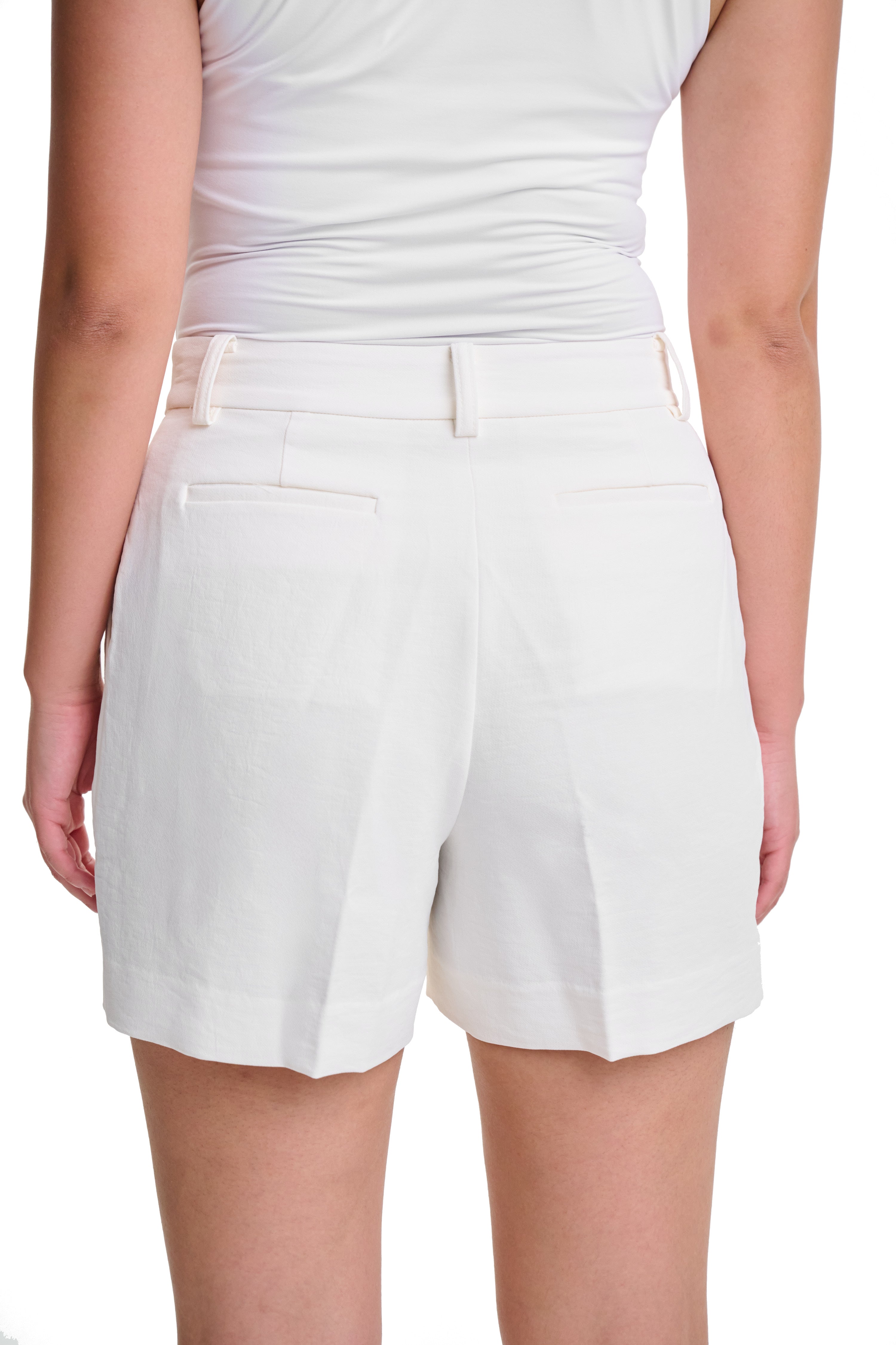 the avia tailored short