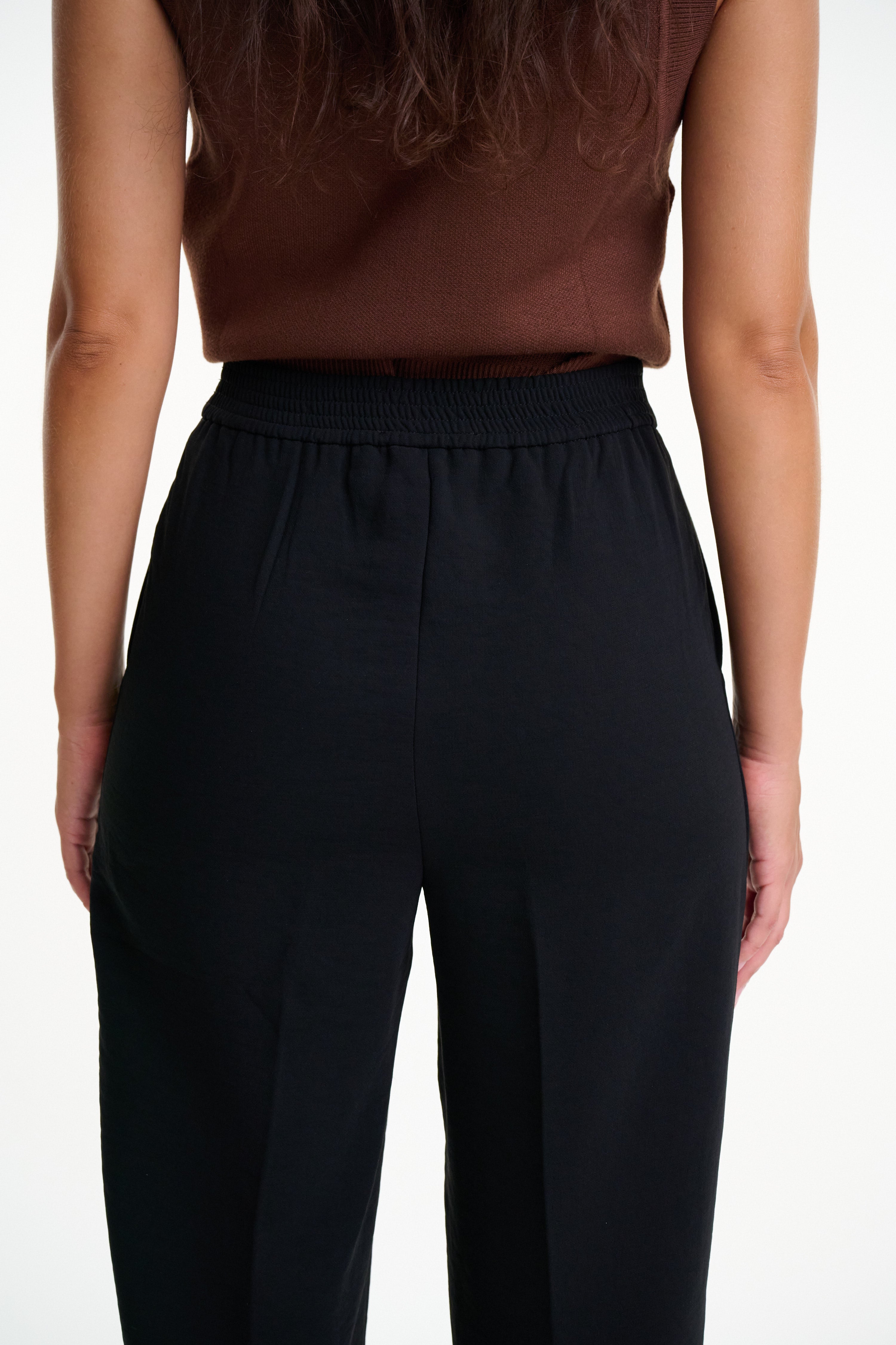 the versa straight leg pant