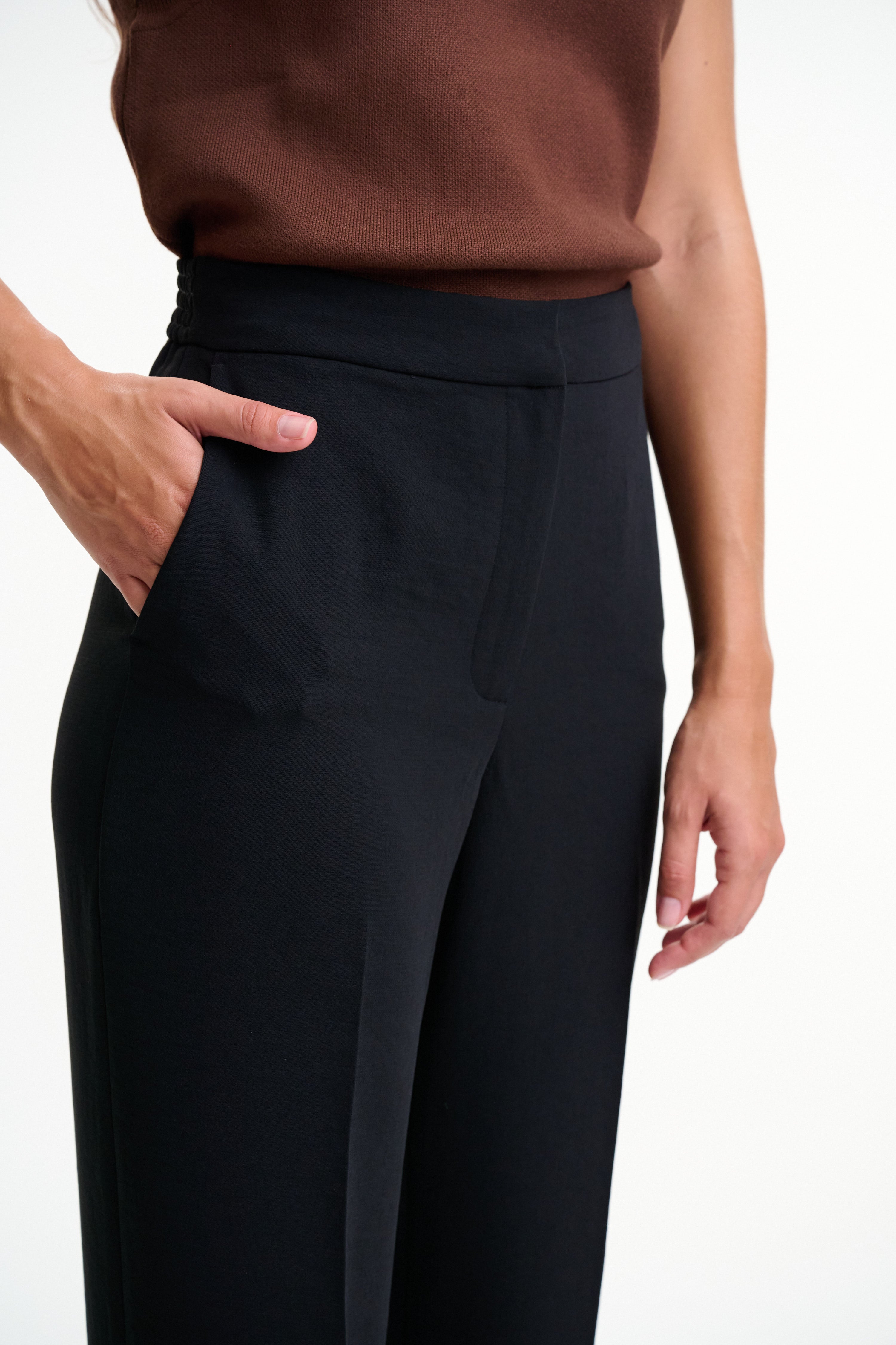 the versa straight leg pant