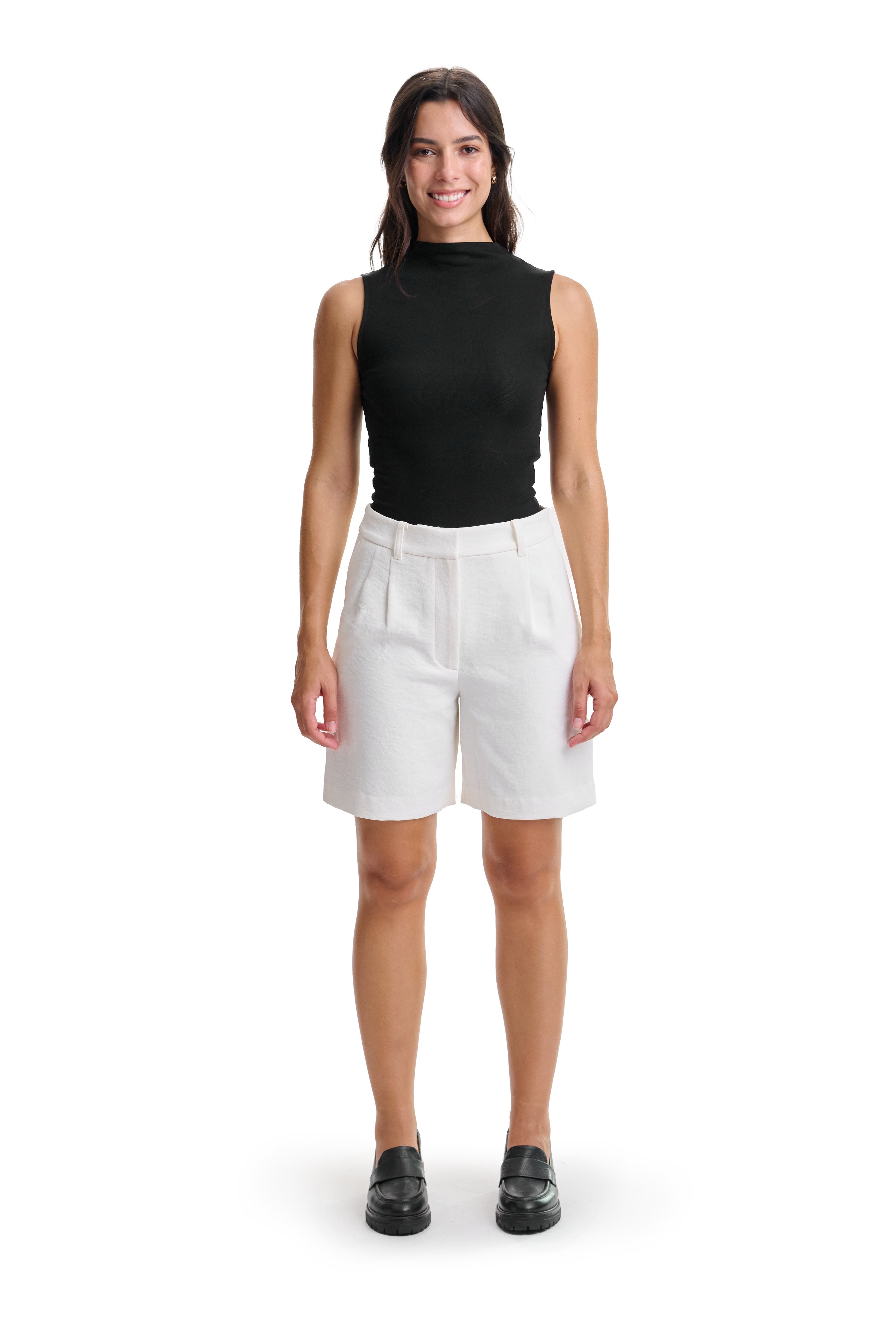 the avia bermuda short