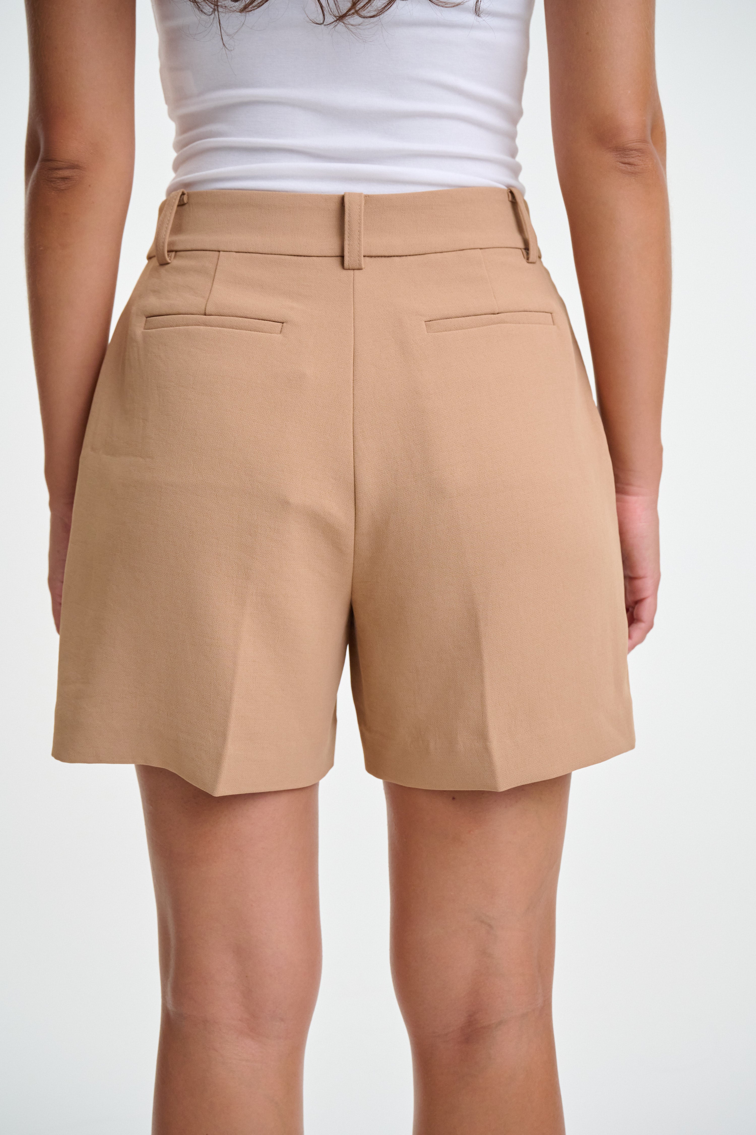 the avia tailored short