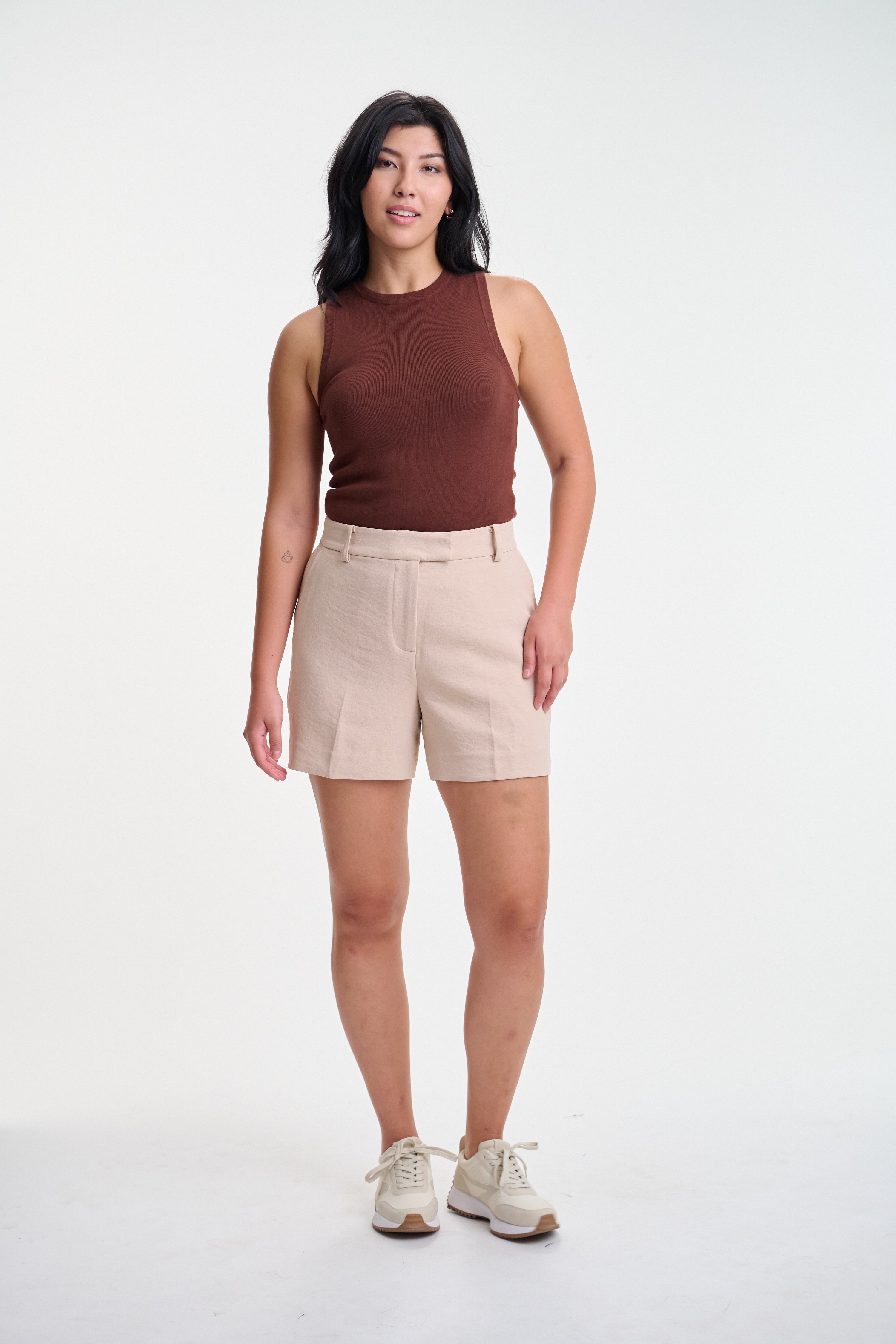 the avia tailored short