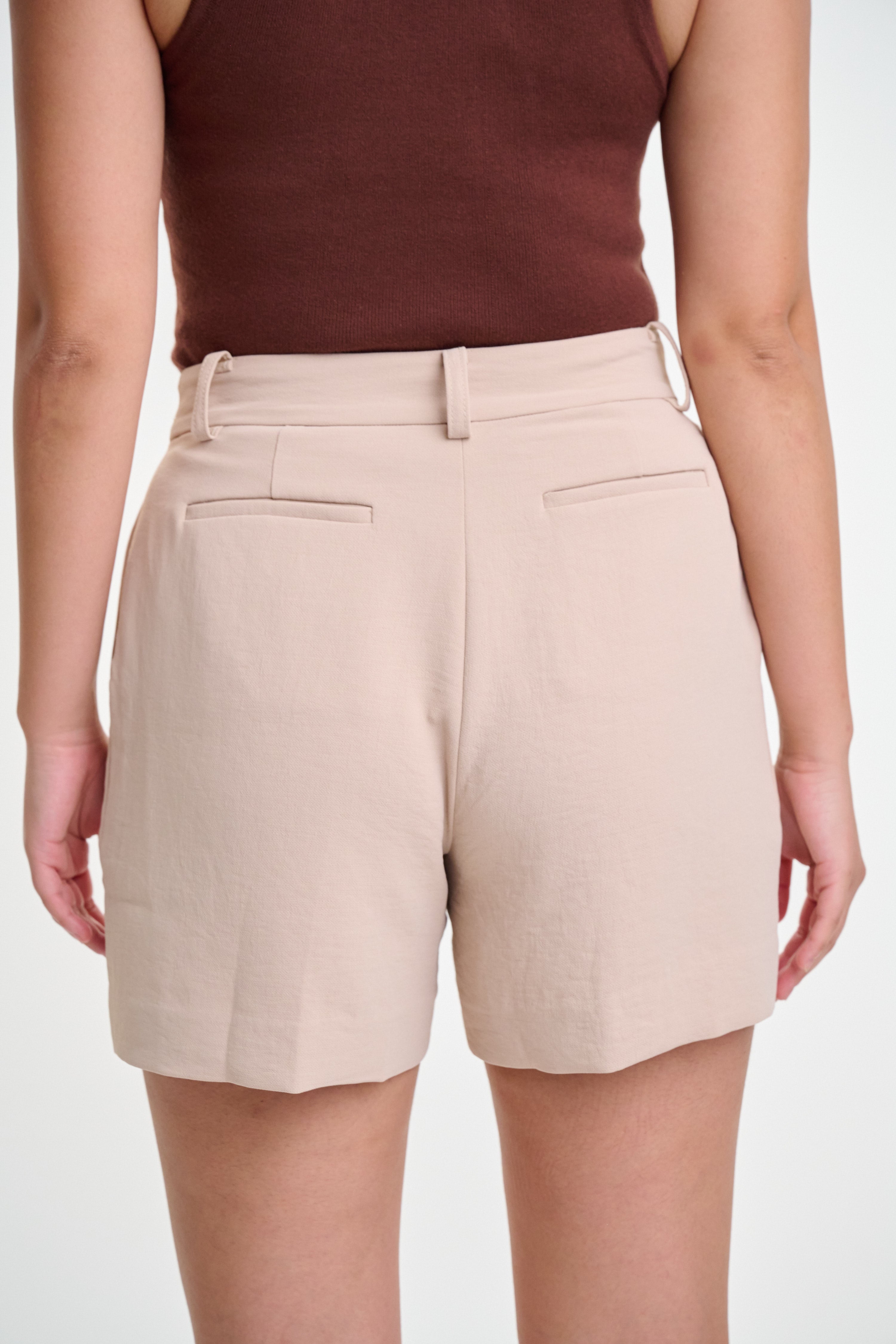 the avia tailored short